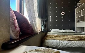 Cozy Compact Flat In The City Center